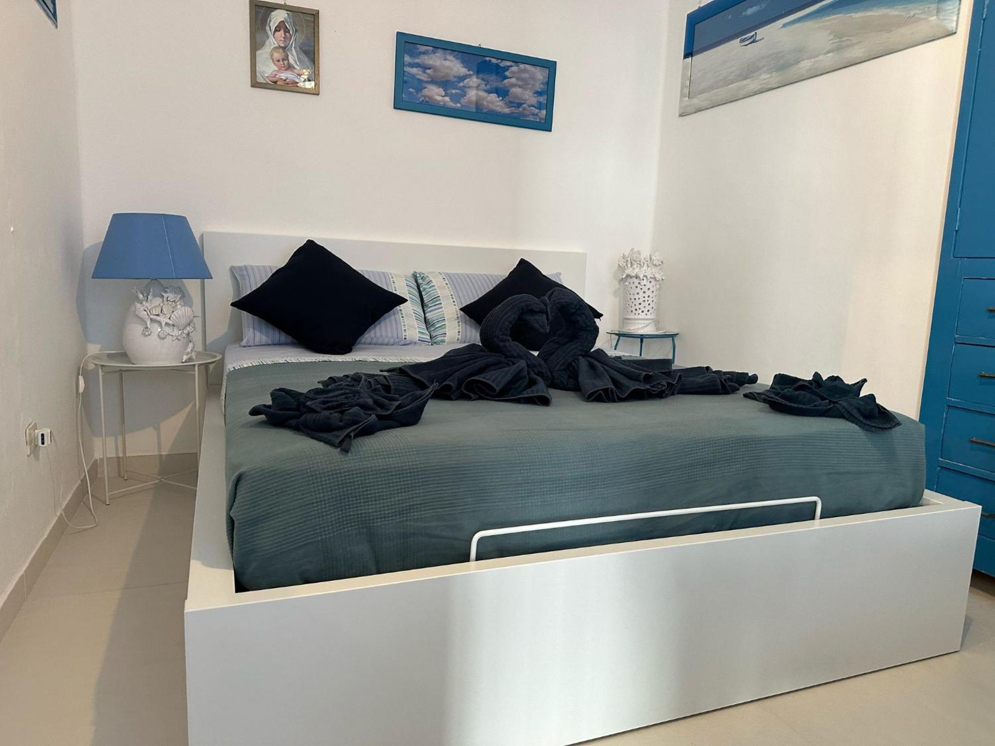 オストゥーニ Casa Azzurroヴィラ エクステリア 写真